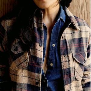 Ellie Shirt Jacket - Womens L - Plaid Tan and Blue